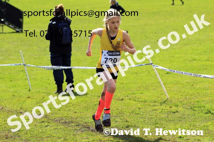 Girls Under-13s 2022 CAU Inter Counties Cross Country, Prestwold Hall, Loughborough.  Photo: David T. Hewitson/Sports for All Pics